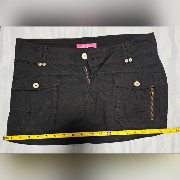 Cargo Style Mini Skirt - Size Small - Picture 14 of 14